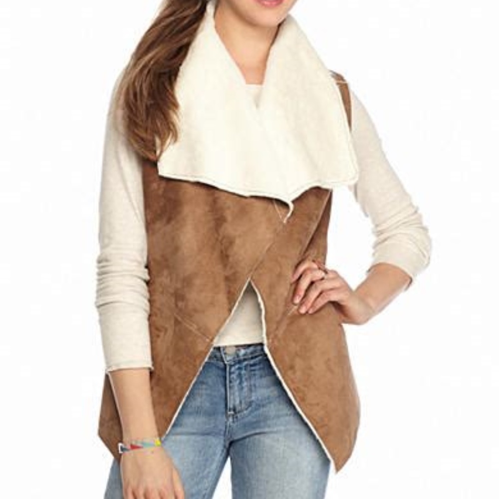short sleeve vest with fur